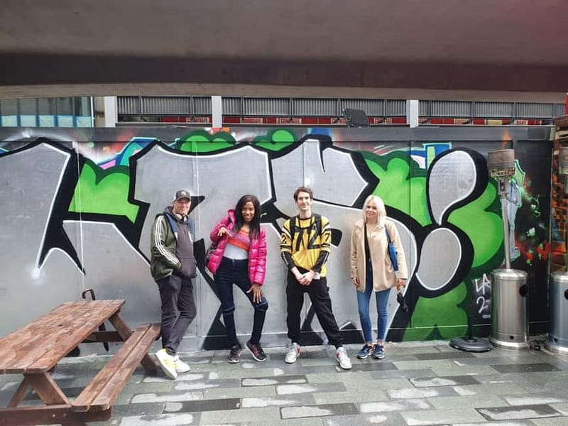 ADVANCED GRAFFITI STREET ART TOUR / SHOREDITCH / EAST LONDON - What You Learn That Changes How You Walk Through Cities