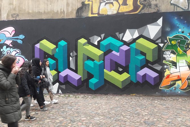 Alternative Hamburg Private Alternative Street Art Tour - Route walkthrough: from Sternschanze to St. Pauli (and why the changes matter)