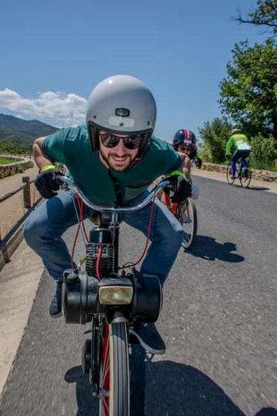 Argelès-sur-Mer: a guided Solex ride to discover street art - How the 2-hour Solex ride really works (and why it matters)