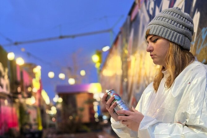 Art Nouveau Meets Street Art in Munich (Max. 12 guests) - The take-home finale: four postcards, envelopes, and your own art