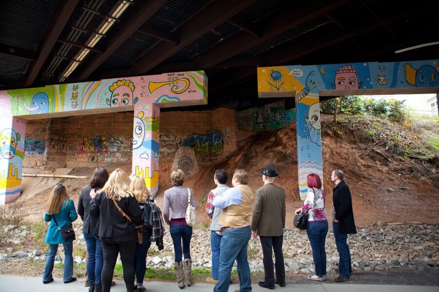 Atlanta: Beltline Food, Street Art, and History Walking Tour - Six restaurants and tastings: how the food tour turns into lunch