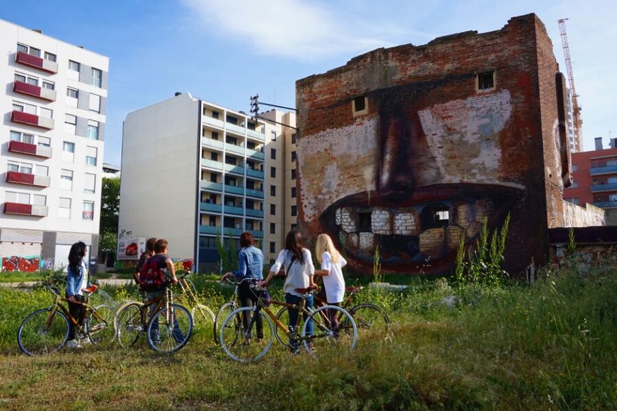 Barcelona: 3.5-Hour Street Art Tour by Bamboo Bike - The Guide Factor: Why Private Beats Following Random Footsteps