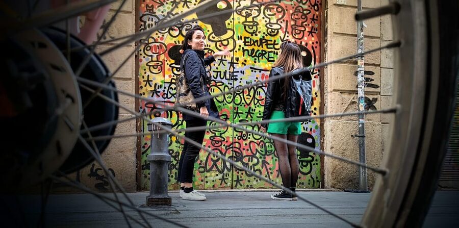 Barcelona | Street Art Bike tour - Where you start: Carrer dels Tallers 45 and your pre-ride setup