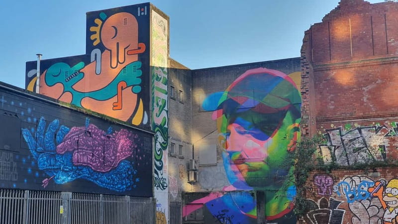 Belfast : Pub Music , Street Art Experience Walking Tour - Street art with international artists, plus local meaning