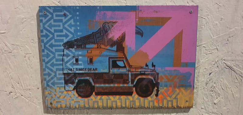 Belfast : Pub Music , Street Art Experience Walking Tour - The iconic pubs you’ll pass (and what to look for inside)