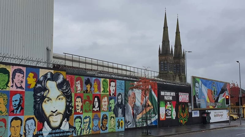 Belfast Troubles : Murals, Street Art, and Peace Wall Tour - Key Things You’ll Notice on This Belfast Murals Walk