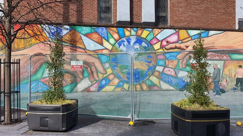 Belfast Troubles : Murals, Street Art, and Peace Wall Tour - Falls Road Murals and Re-imaging: Where Street Art Becomes Local Voice