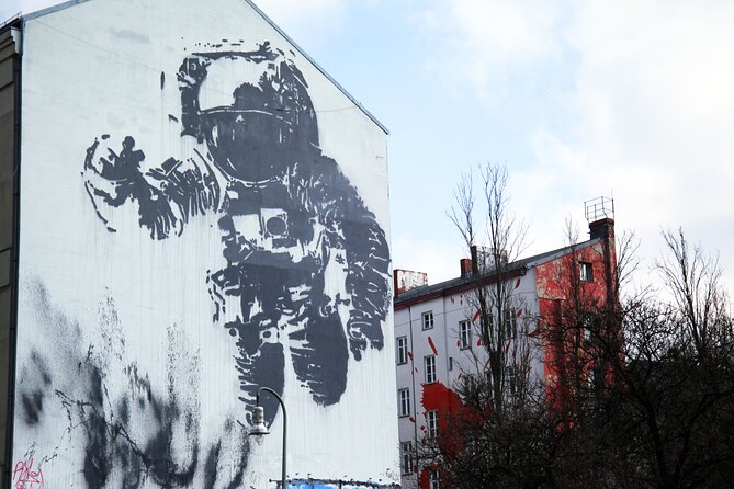 Berlin Street Art & Graffiti Walking Tour - Where the tour starts (and how to not waste time)