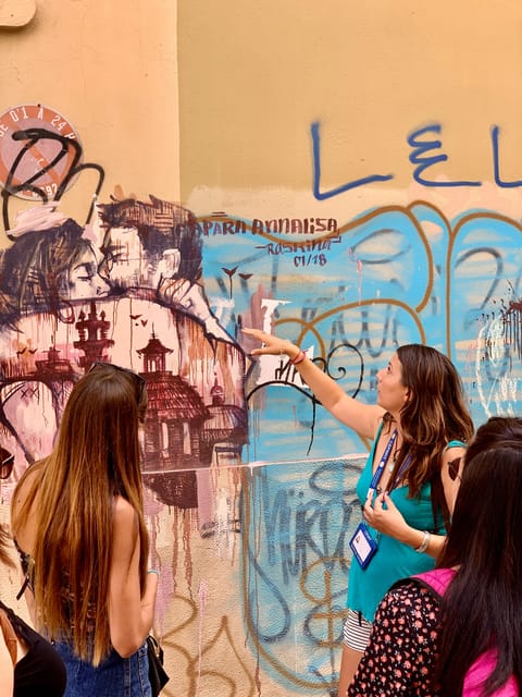 Best Street Art in Valencia Walking Tour - Where the tour starts: Torres de Serranos and a “look again” mindset