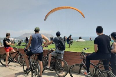 Bike Tour Lima | Ride along Miraflores & Barranco - El Parque del Amor: a Gaudí-flavored romantic stop