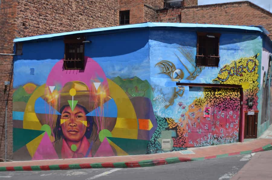Bogotá: La Candelaria Graffiti & Urban Art Guided Tour - Where to start (and how the yellow umbrella helps)