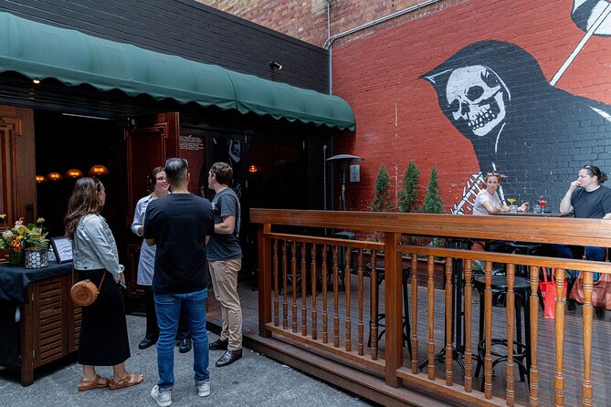 Brisbane Small Bars and Street Art Tour - Fish Lane on Thursdays: murals plus a real local backstreet bar