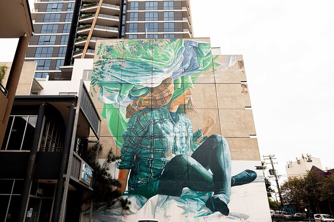 Brisbane Small Bars and Street Art Tour - The guides: Tom and Nicole bring the stories to life