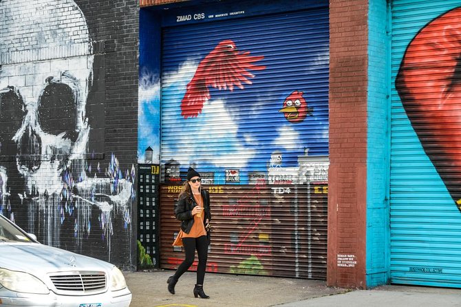 Brooklyn street art and hipster culture tour in French - French-Guided Brooklyn: Bushwick Street Art Meets Williamsburg Hipster Life