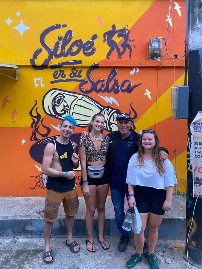 Cali: Comuna 20 Siloé Street Art Tour - The panoramic Cali viewpoint: your photo stop with context