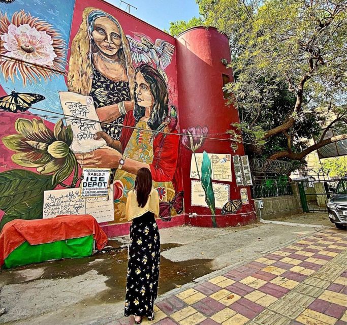 Delhi Street Art Tour: Explore the Murals & Visit a Stepwell - Secret Photo Stop: Where Your Camera Will Earn Its Keep
