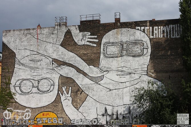 East Meets West: Berlin Food Culture & Street Art - Kreuzberg After the Switch: East-to-West in One Walk