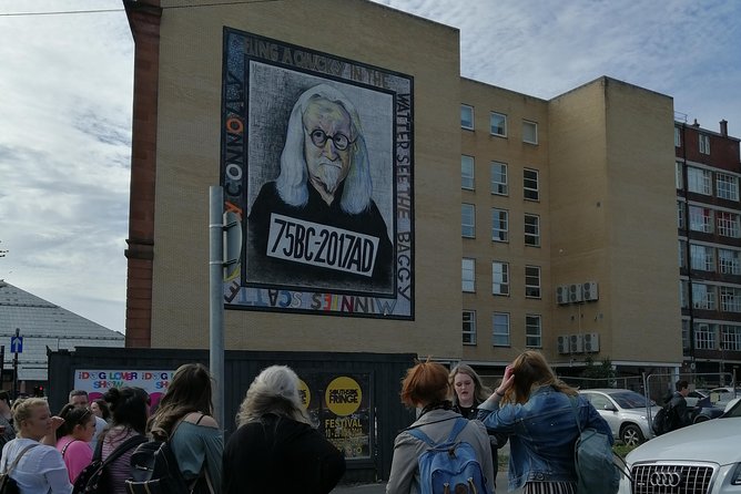 Glasgow Street Art Daily Walking Tour: 2pm - Starting at The Lighthouse (and why that location works)
