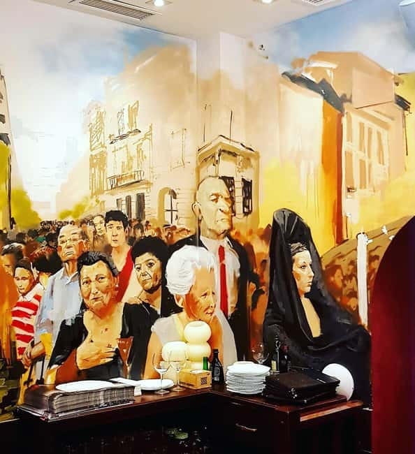 Granada: "Street Art & The Caves" Unique Guided Walking Tour - Starting at Granada Cathedral: How the Route Gets You Oriented Fast