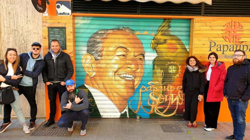 Granada: "Street Art & The Caves" Unique Guided Walking Tour - Albayzín and Its Miradores: UNESCO Streets, Shops, Tapas, and the Alhambra in Reach