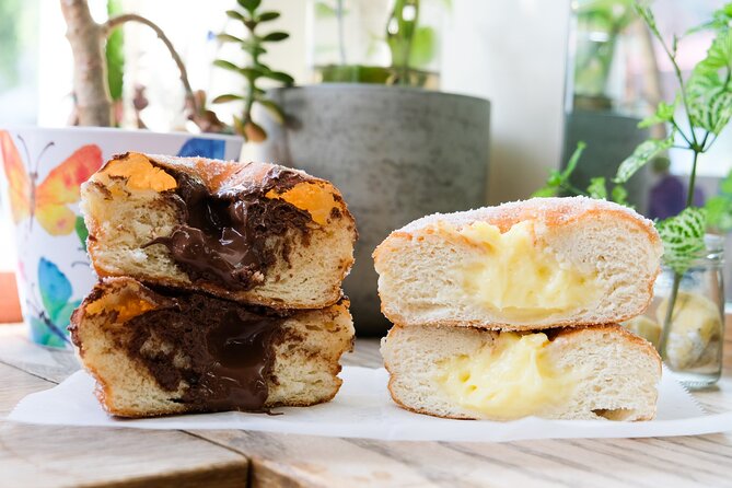 Handcrafted Donuts & Street Art: Wynwood's Most Unique Food Tour - Stop 3: 1-800-Lucky and the graffiti demonstration finale