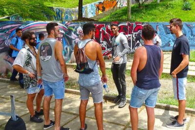 History and Street Art Tour in Comuna 13 - Meeting point and timing: the tour moves like a neighborhood walk