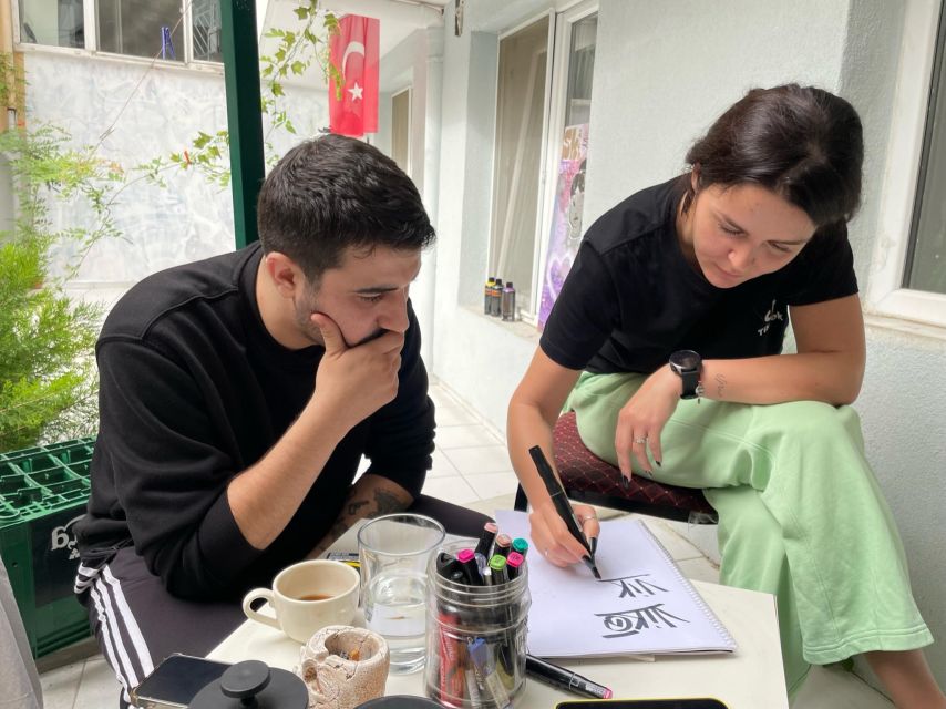 Istanbul: Do Street Art with Local Artists at Home Garden - A home garden turns street art into a conversation