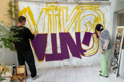 Istanbul Street Art Experience with Local Artists at Home Garden - The Welcome Moment: Coffee, Nicknames, and the Story of Graffiti