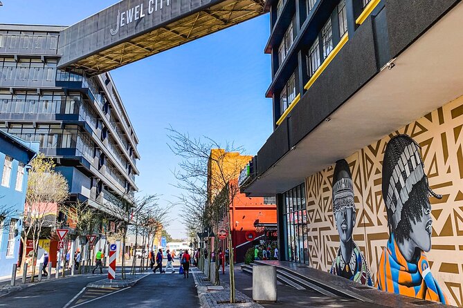 Johannesburg: Maboneng Street Art & Culture Tour - Safety, comfort, and how to get the most out of the walk