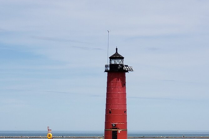 Kenosha Downtown Urban Art and Photography Walking Tour - Stop 1: Harbor Park and downtown landmarks from Kenosha Tap House