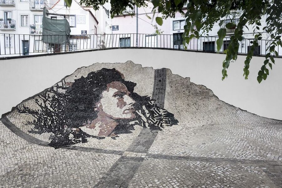 Lisbon: 3-Hour Street Art Tuk Tuk Tour - Guides who make it click: how the live narration changes everything