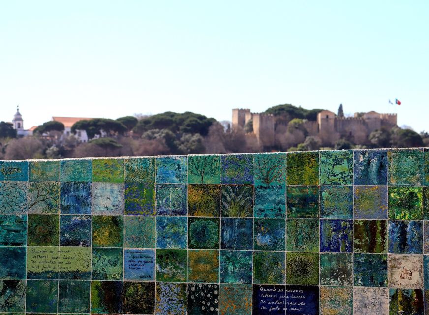 Lisbon: Street Art and Historical Walking Tour - Small group size and guide style: why max 8 feels worth it