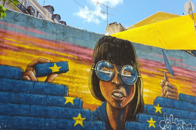 Lisbon Street Art and Lookout Point Tour - Where you meet (and where you finish) at 3:00 pm