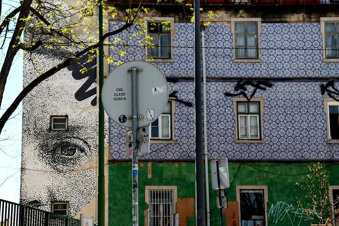 Lisbon Street Art and Lookout Point Tour - Stop 5: Museu de Lisboa – Teatro Romano (Gonçalo Mar on ancient walls)