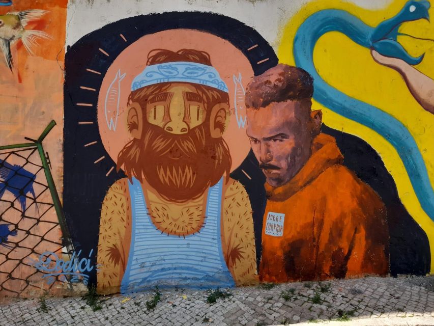 Lisbon Street Art Lovers Walk - #whatsuplisboa Card: A Small Extra That Adds Up