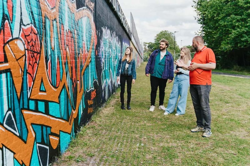 London: East End Instagrammable Street Art & Graffiti Tour - Spitalfields then Shoreditch: where the photos get easier