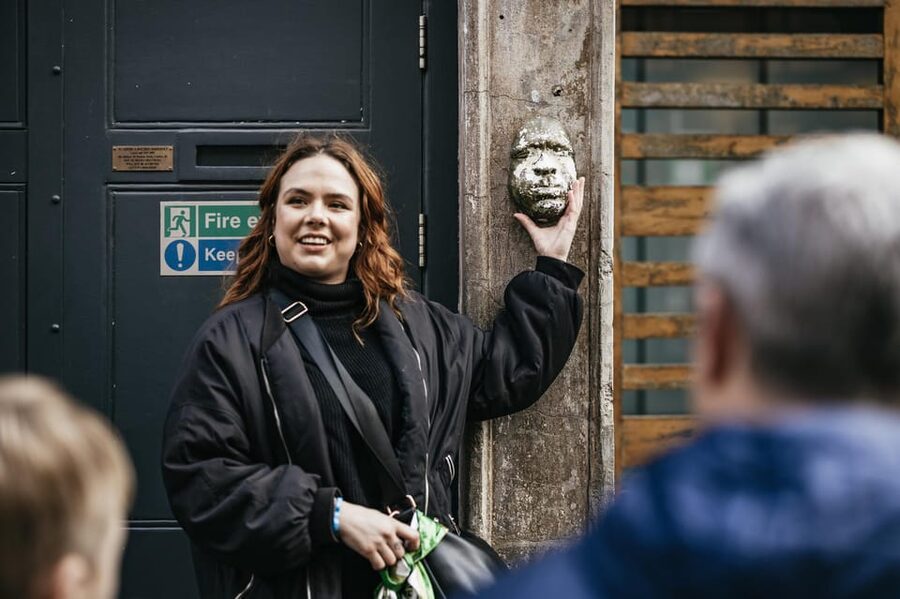 London: East End Street Art Tour and Spray Painting Workshop - Who This Tour Is For (and Who Should Skip It)