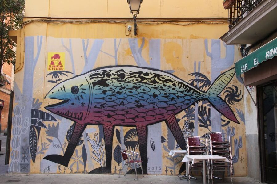 Madrid: Street Art Tour with Local Graffiti Hunter - Calle Argumosa and Calle de Embajadores: the corridor between scenes