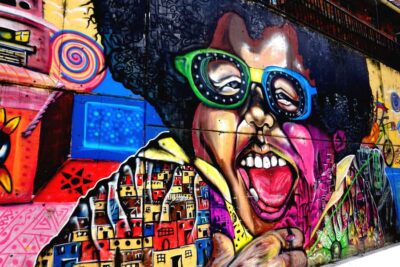 Medellín: Private Comuna 13 Street Art Tour - The Comuna 13 walk: stories, escalators, and the view from the top