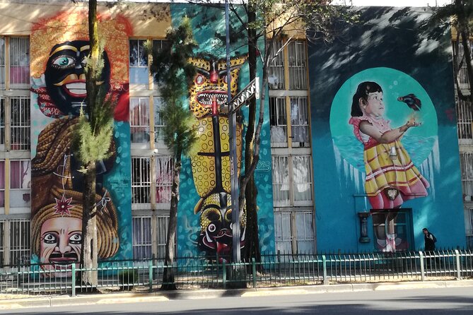 Mexico City; ART NACO : Murals & Street Art Bike Tour - Street Food Snacks: Tacos, Tlacoyos, Chilaquiles, and Diet Options