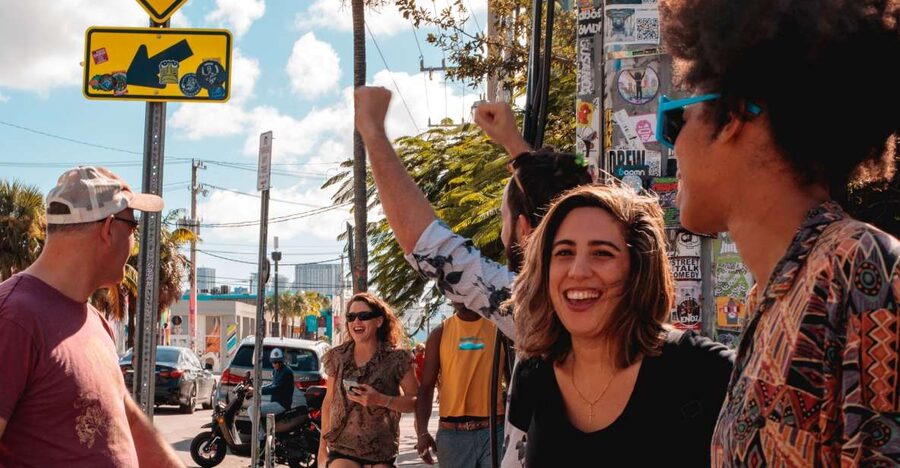 Miami: Wynwood Walls Street Art and Food Walking Tour - Starting at Coyo Taco: how the tour gets you moving fast