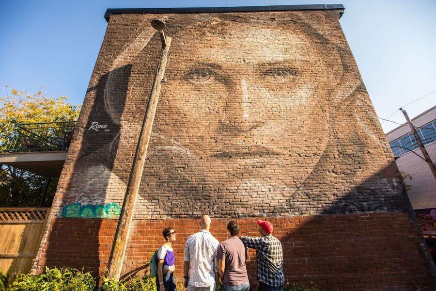 Montreal: Street Art & Mural 2-Hour Guided Walking Tour - Street art in the Plateau: why this walk feels different