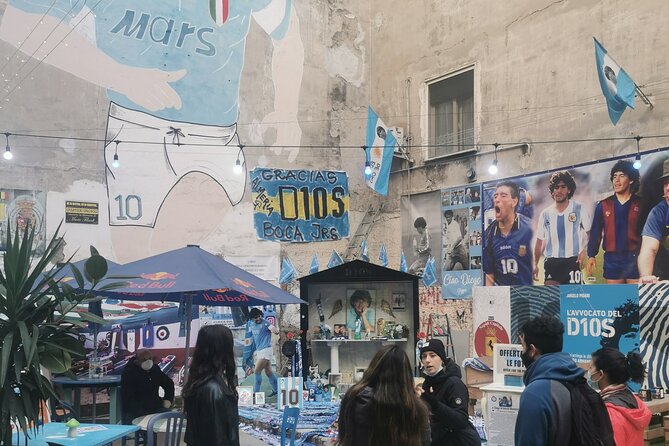 Naples Spanish Quarters Walking Tour Street Art, Folklore & Sweet - Stop 2: Via Toledo, walking through 1536-era city planning
