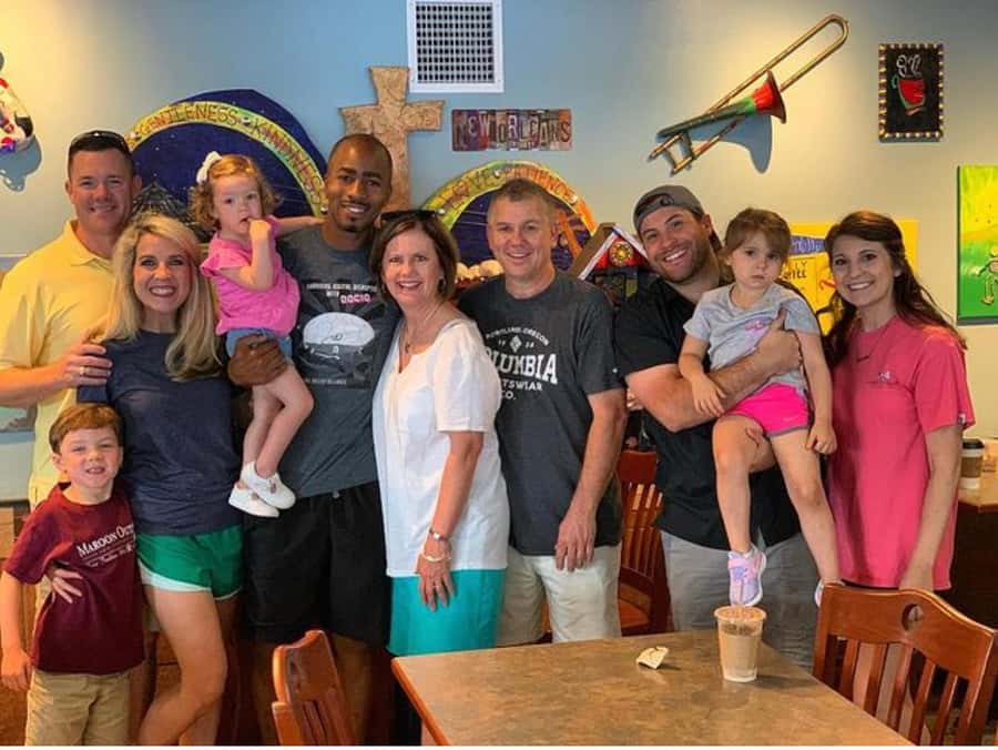 New Orleans Culture Street Art & Mural Walk - Photo stops and local tips that help you eat and drink like you live here