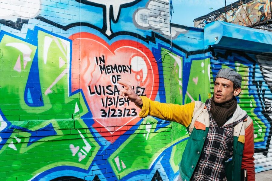 NYC: Brooklyn Graffiti & Street Art Walking Tour in Bushwick - Stop 2: Bushwick Collective in Your First Hour of Mural-Spotting