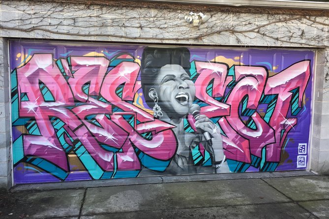 Offbeat Street Art Tour of Chicago: Urban Graffiti, Art, and Murals - Logan Square’s street art: Milwaukee Avenue to side streets