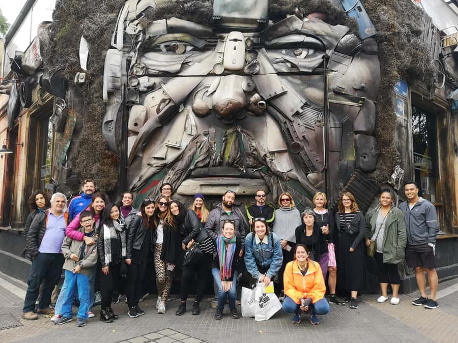 Palermo: Graffiti and Street Art Guided Tour in English - Where the tour starts: Plaza Serrano and finding your guide fast