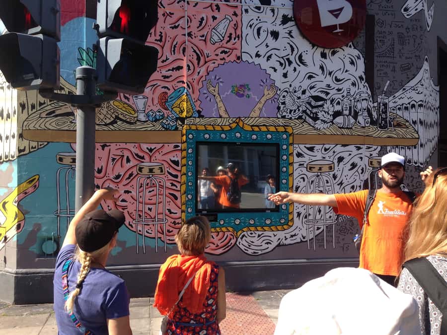 Palermo: Graffiti and Street Art Guided Tour in English - What you’ll notice on the walls: styles, sports murals, and details