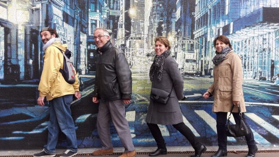 Paris: Urban Art Murals Walking Tour with an Expert - How the 2 hours play out (and why it feels efficient)