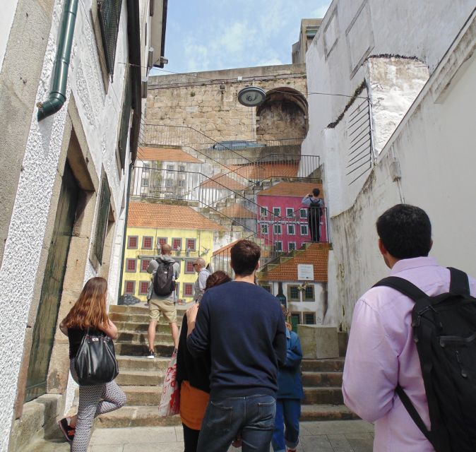 Porto: Half-Day Street Art Tour - City Hall, Conflicts, and Why the Story Isn’t Simple